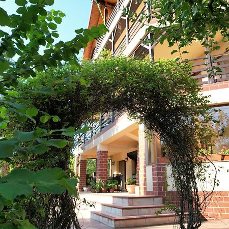 Hotel Casa Stefandra à Breaza  Extérieur photo